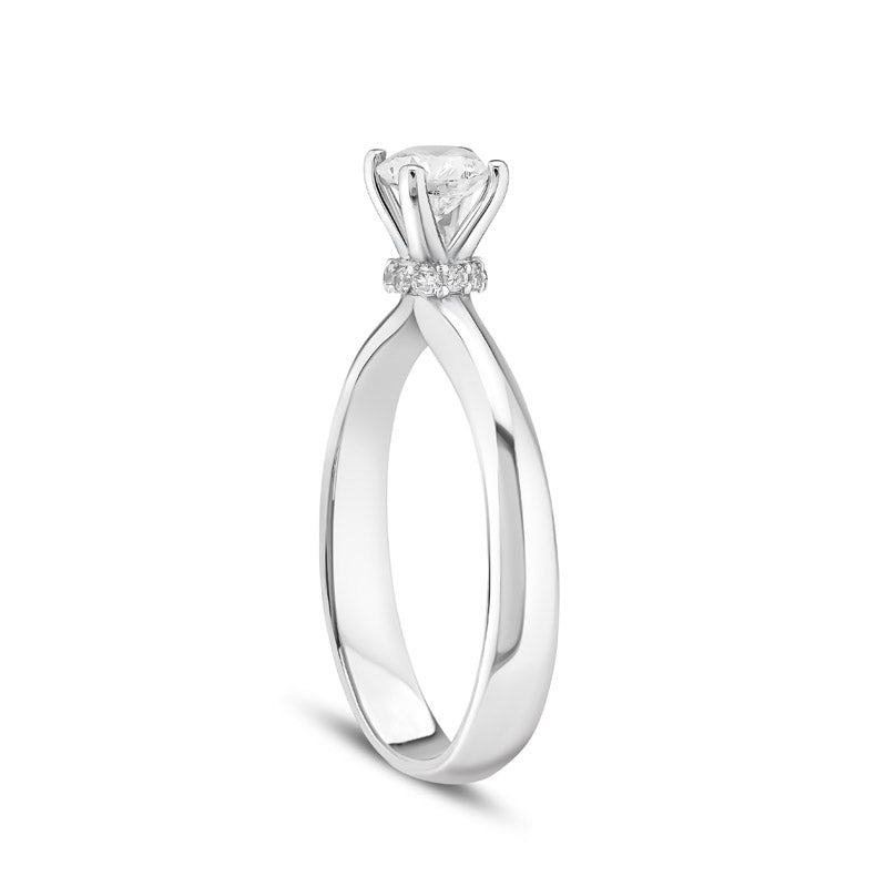 0,60 ct. Baguette Diamond Ring w/14K Gold