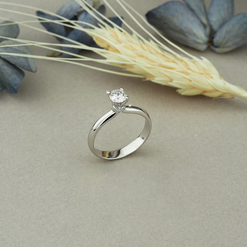 0,60 ct. Baguette Diamond Ring w/14K Gold