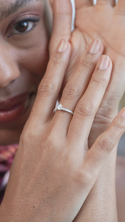 خاتم ألماس باغيت 0.30 قيراط، مصنوع من ذهب عيار 14 قيراطًا