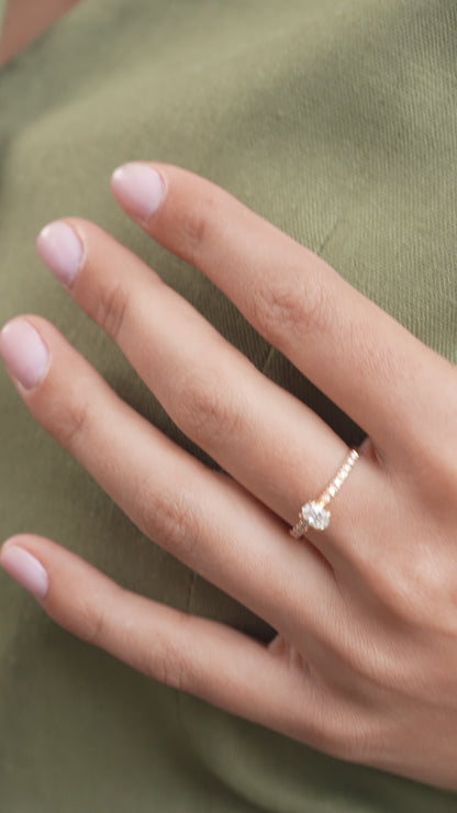 0,42 ct. Baguette Diamond Ring w/14K Gold