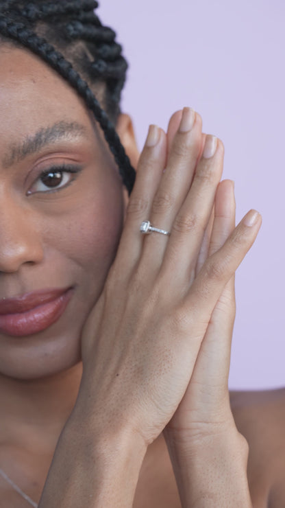 0,07 ct. Baguette Diamond Ring w/14K Gold