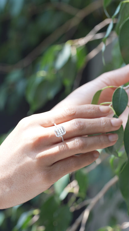 0,38 ct. Baguette Diamond Ring w/14K Gold