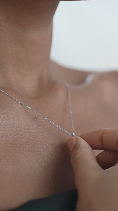 0,11 ct. Diamond Necklace w/14K Gold