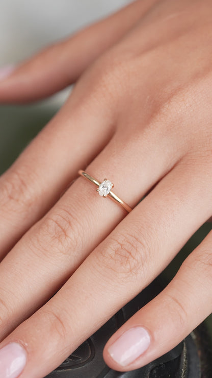 0,17 ct. Baguette Diamond Ring w/14K Gold